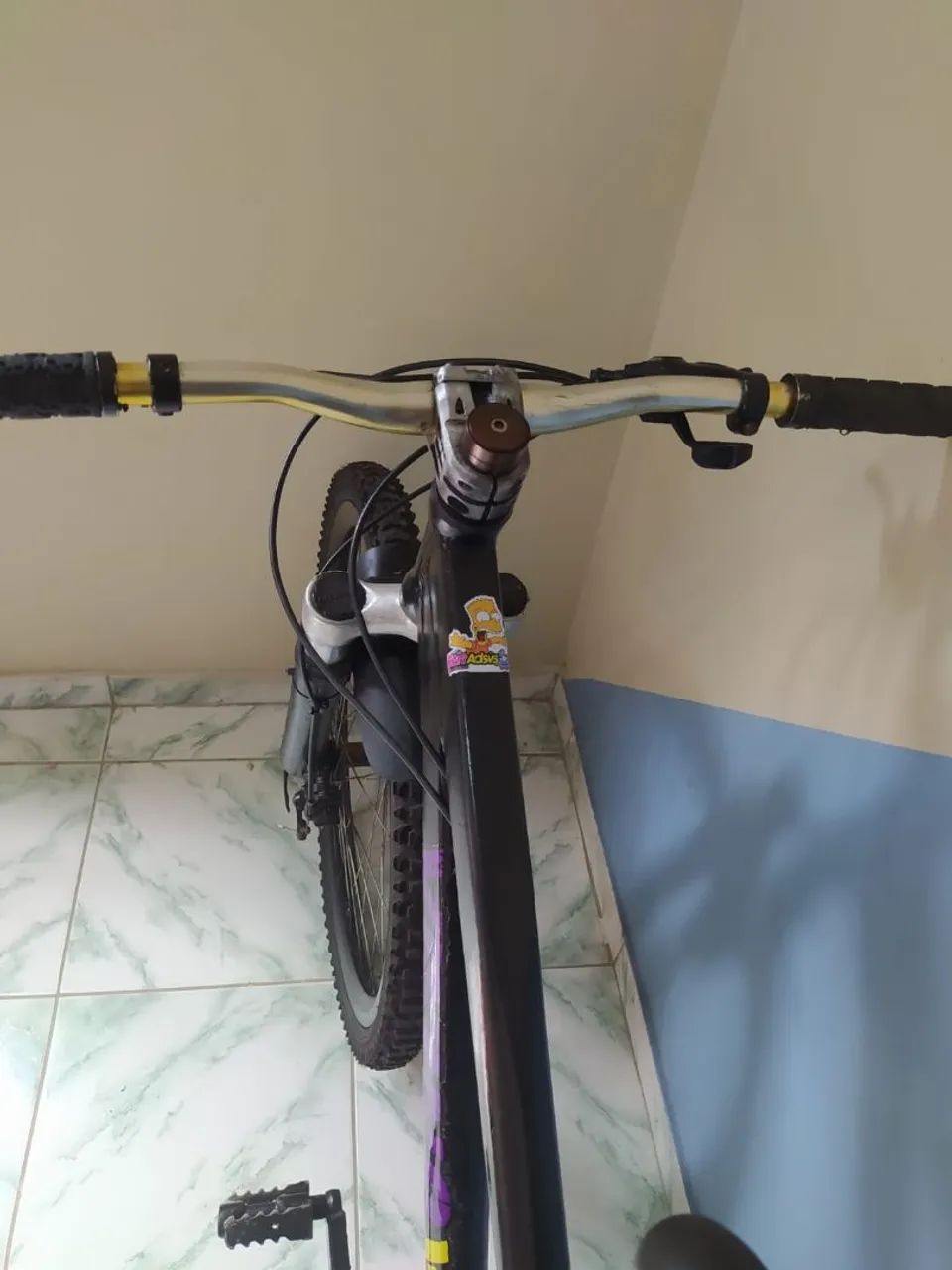 Bicicleta vikingx preto com lilás  - Foto 5