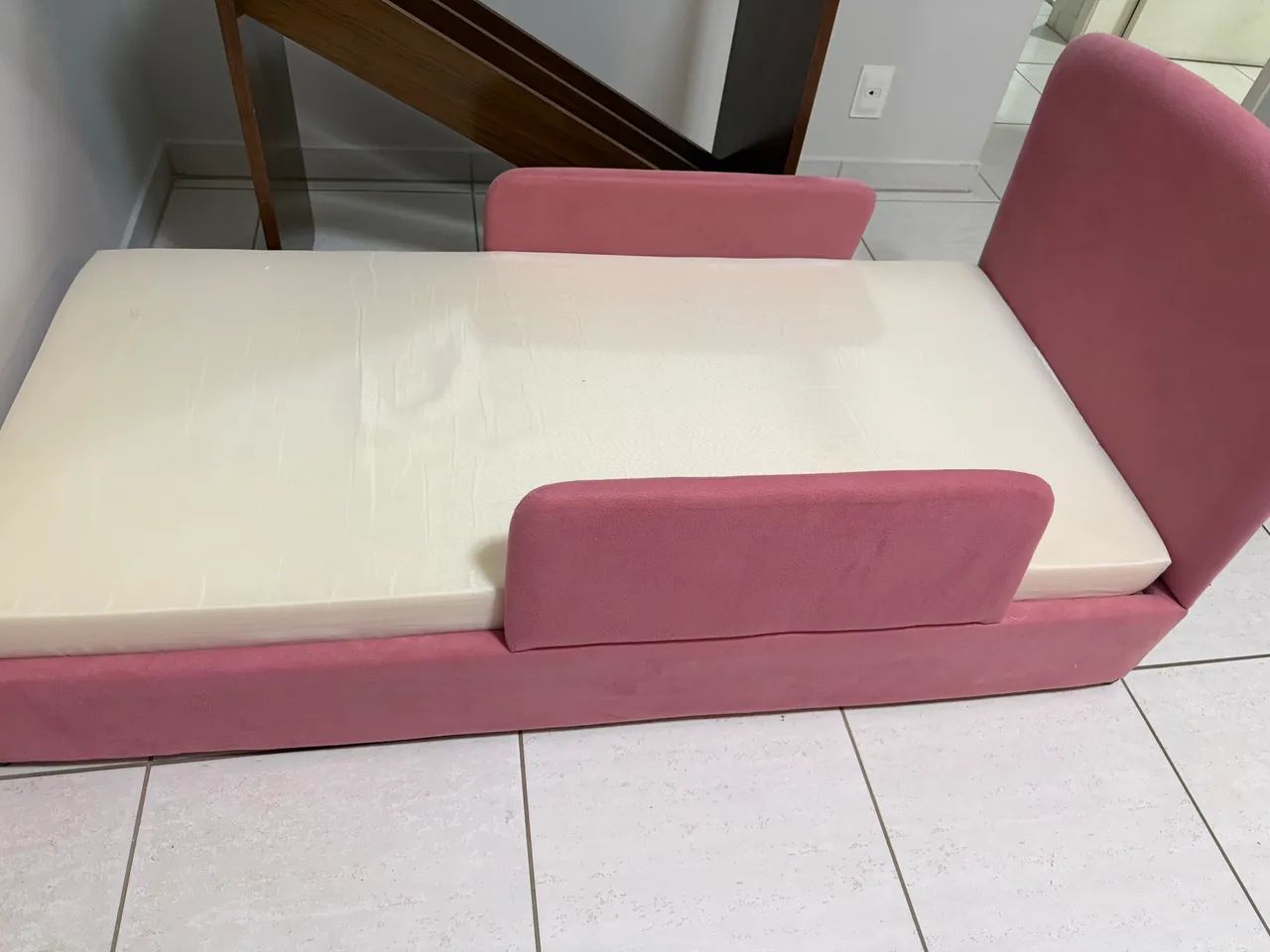 Mini cama rosa