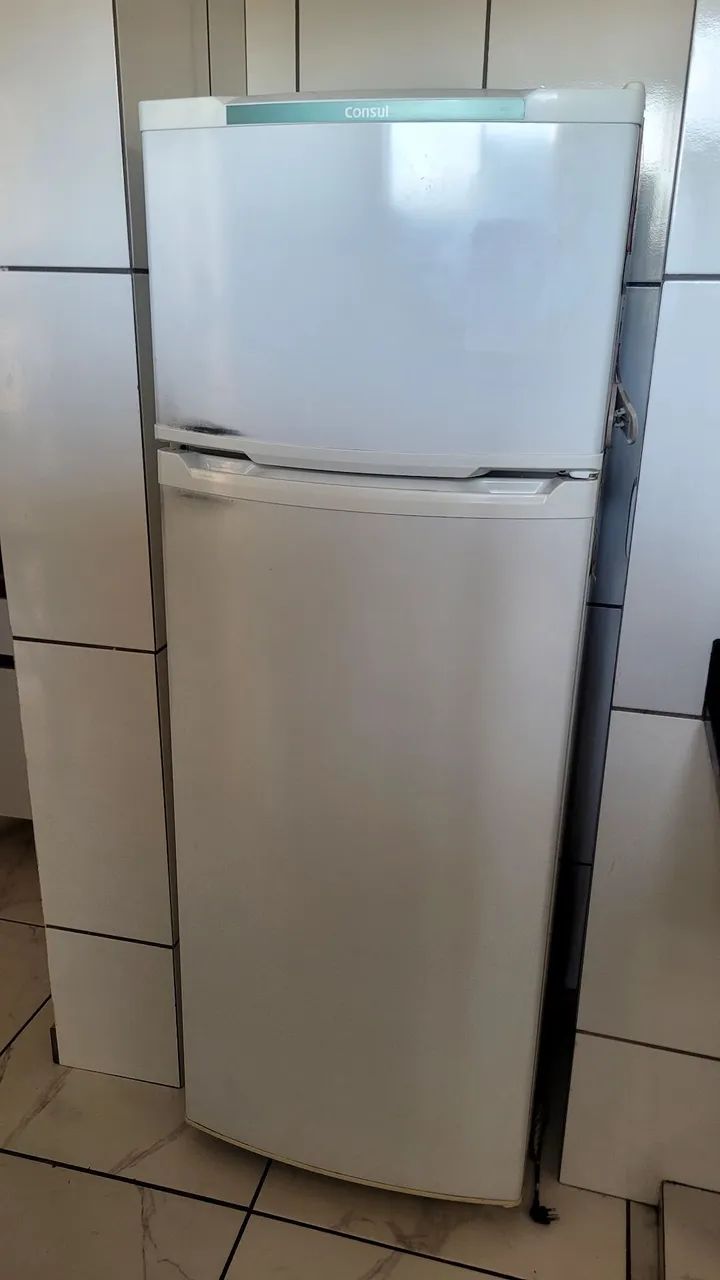 Geladeira Consul - Funcionando perfeitamente, Duas portas - Foto 2