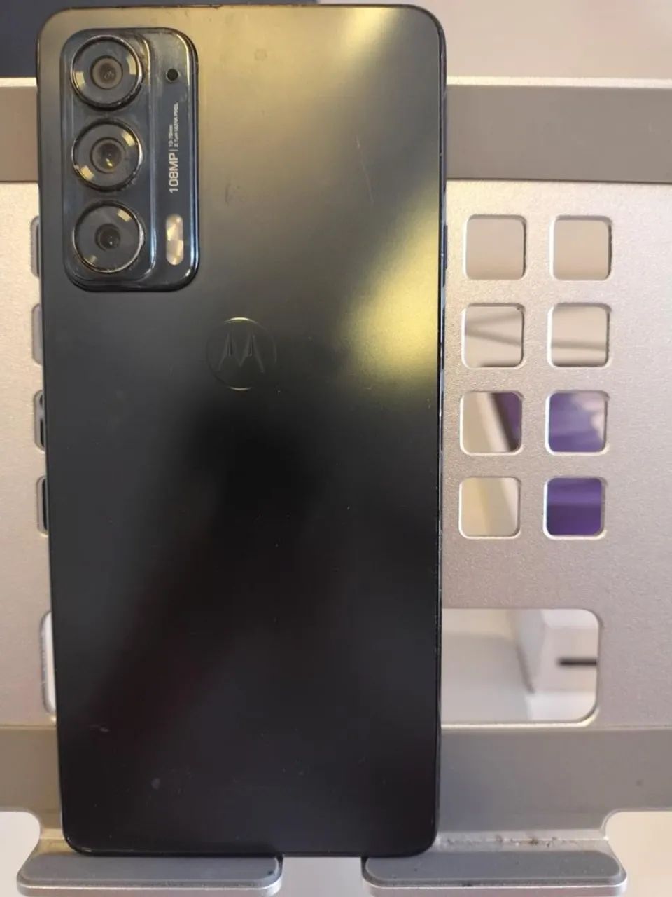 Motorola Edge 20 ? 128 GB ? Android 13.