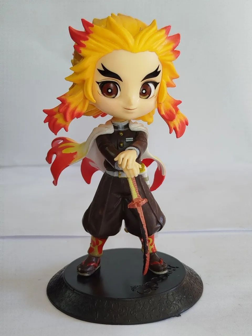 Figura de ação Demon Slayer kyojuro. - Foto 2