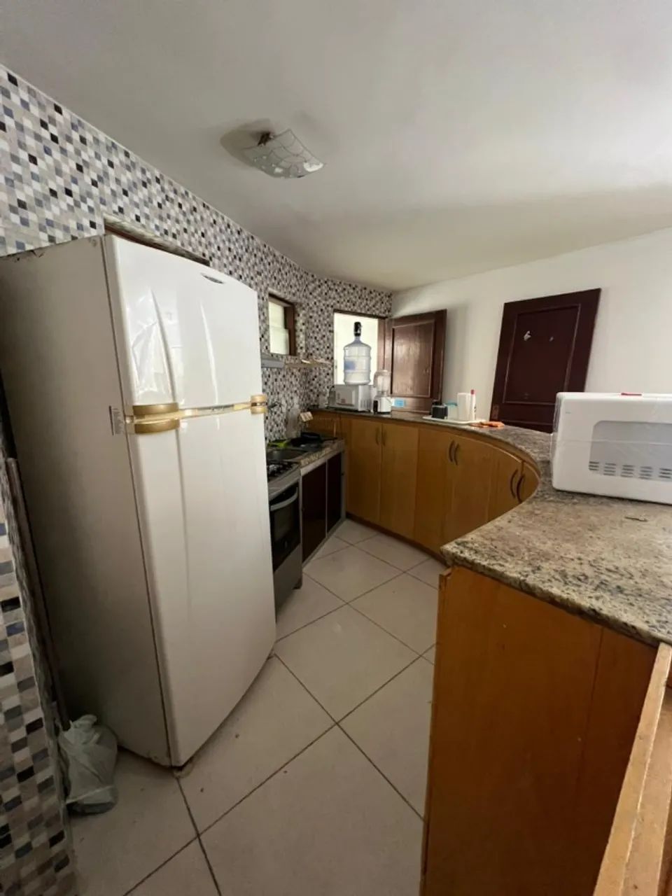 Aluga-se quarto e sala mobiliado na Jatiuca - Foto 4