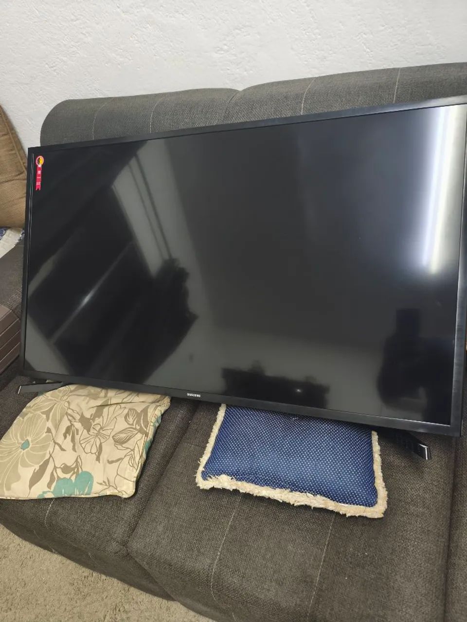 TV Samsung 43 polegadas smart Tizen cristal  - Foto 2