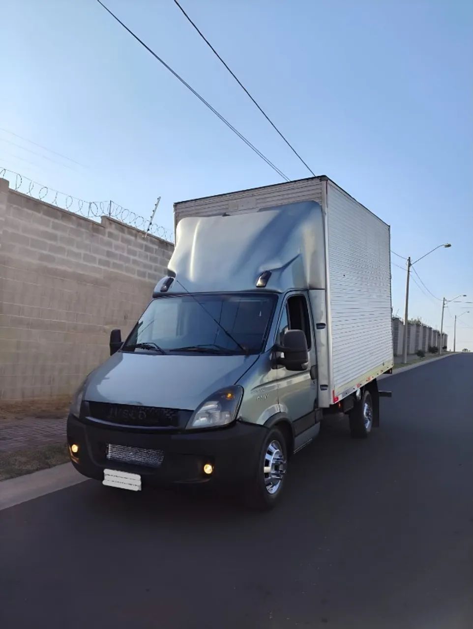 Iveco daily 35s14 baú  - Foto 3