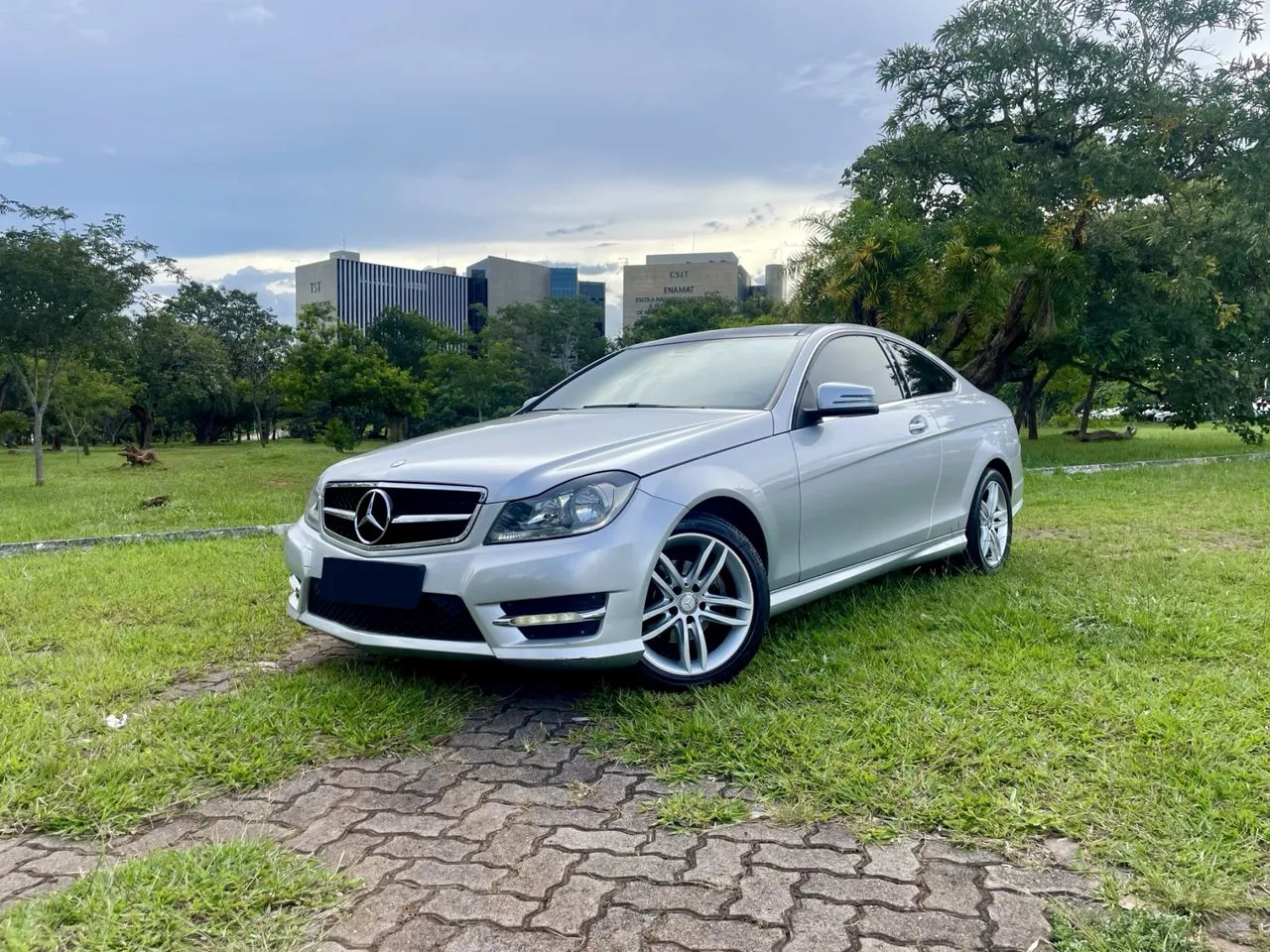 Mercedes-Benz C-180 2014
