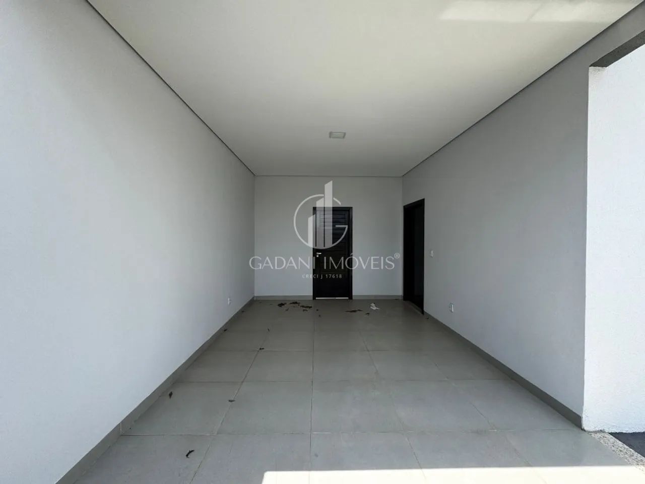 CASA com 03 quartos sendo 01 suíte à VENDA NO JARDIM CELESTE EM SINOP-MT - Foto 2