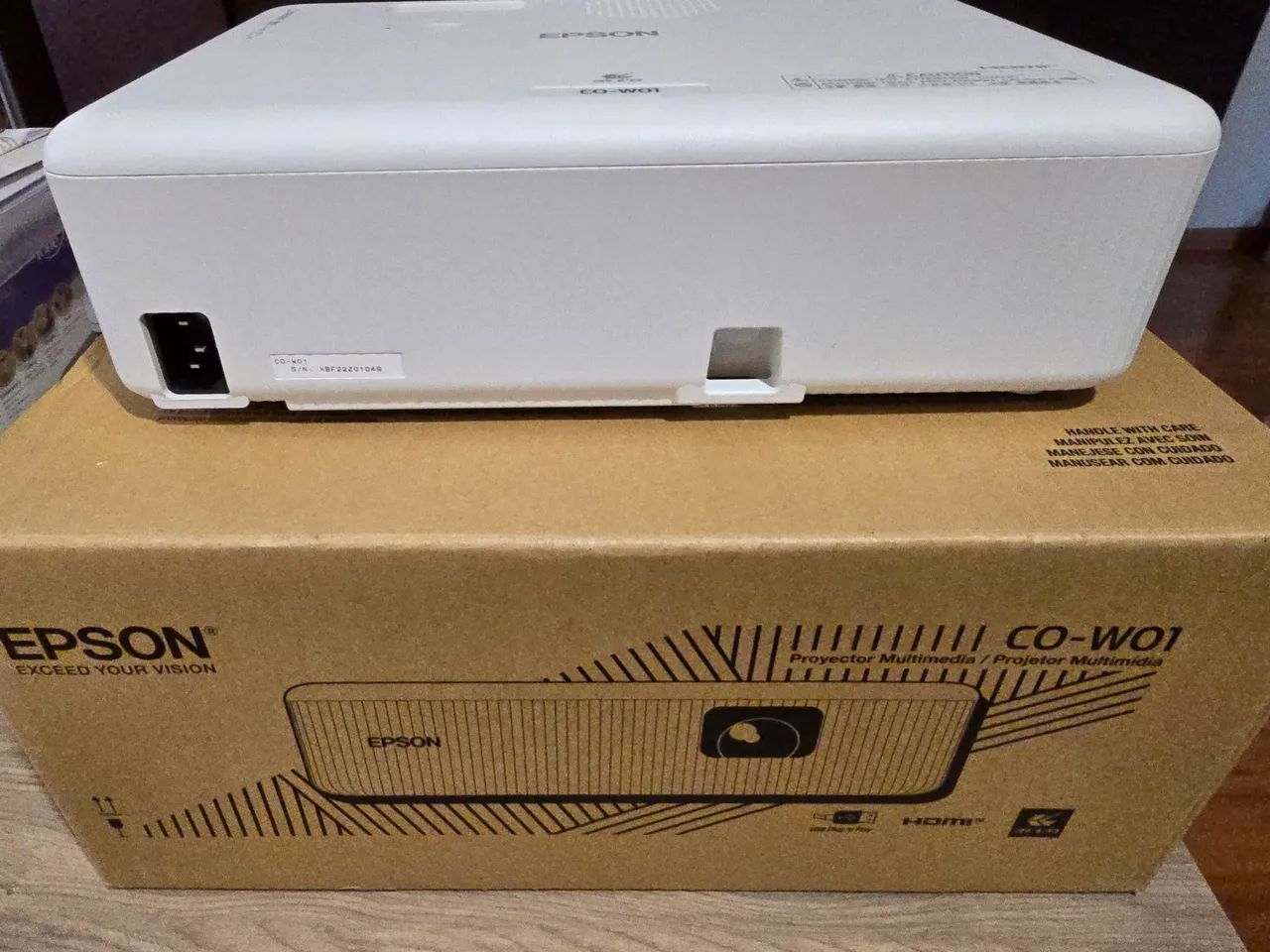 PROJETOR EPSON CW-01 3000 LUMENS SEMINOVO - Foto 4