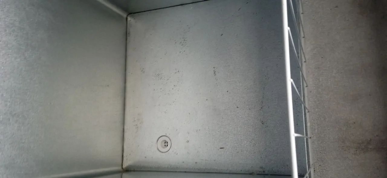 Vendo freezer hor Eletrolux H330 220 bco  - Foto 4