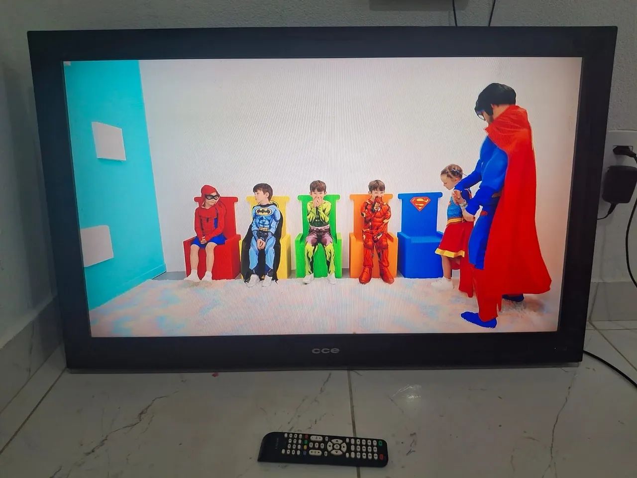 Tv nao smart 50 polegadas com chromecast  - Foto 3