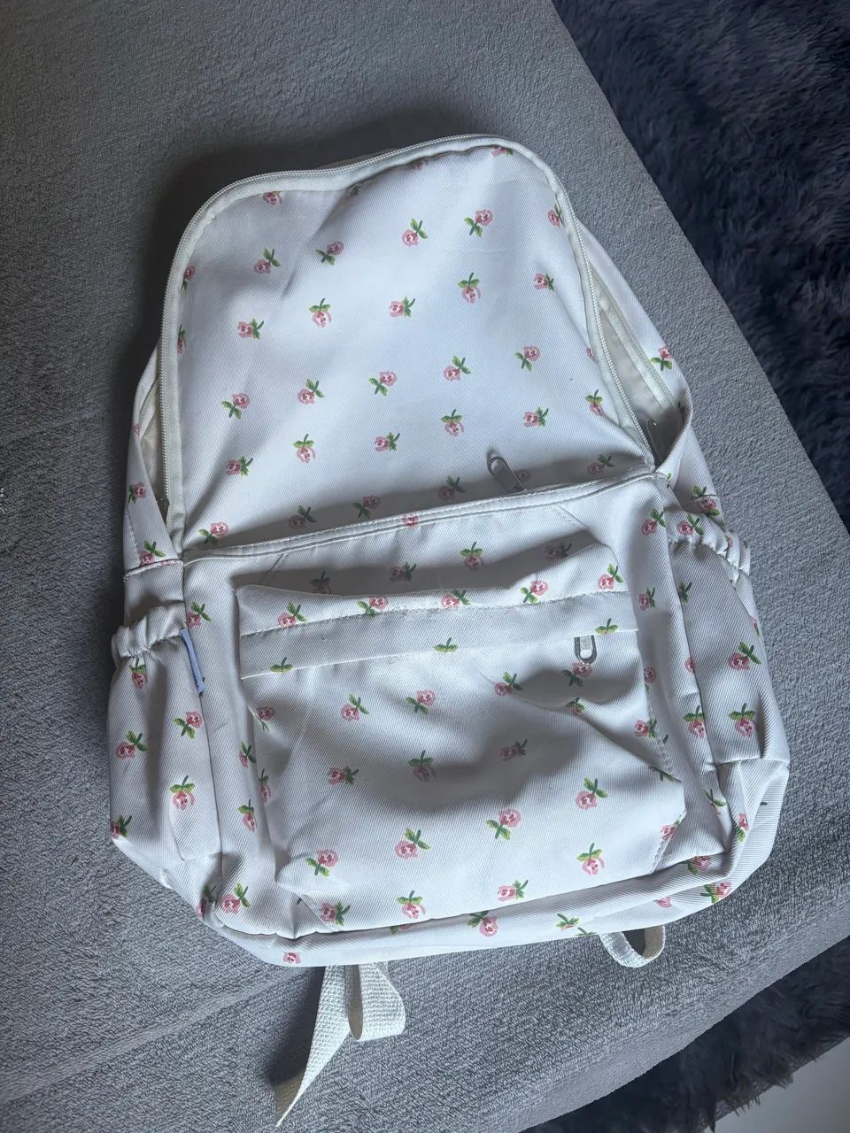 Mochila branca florida nova - Foto 3