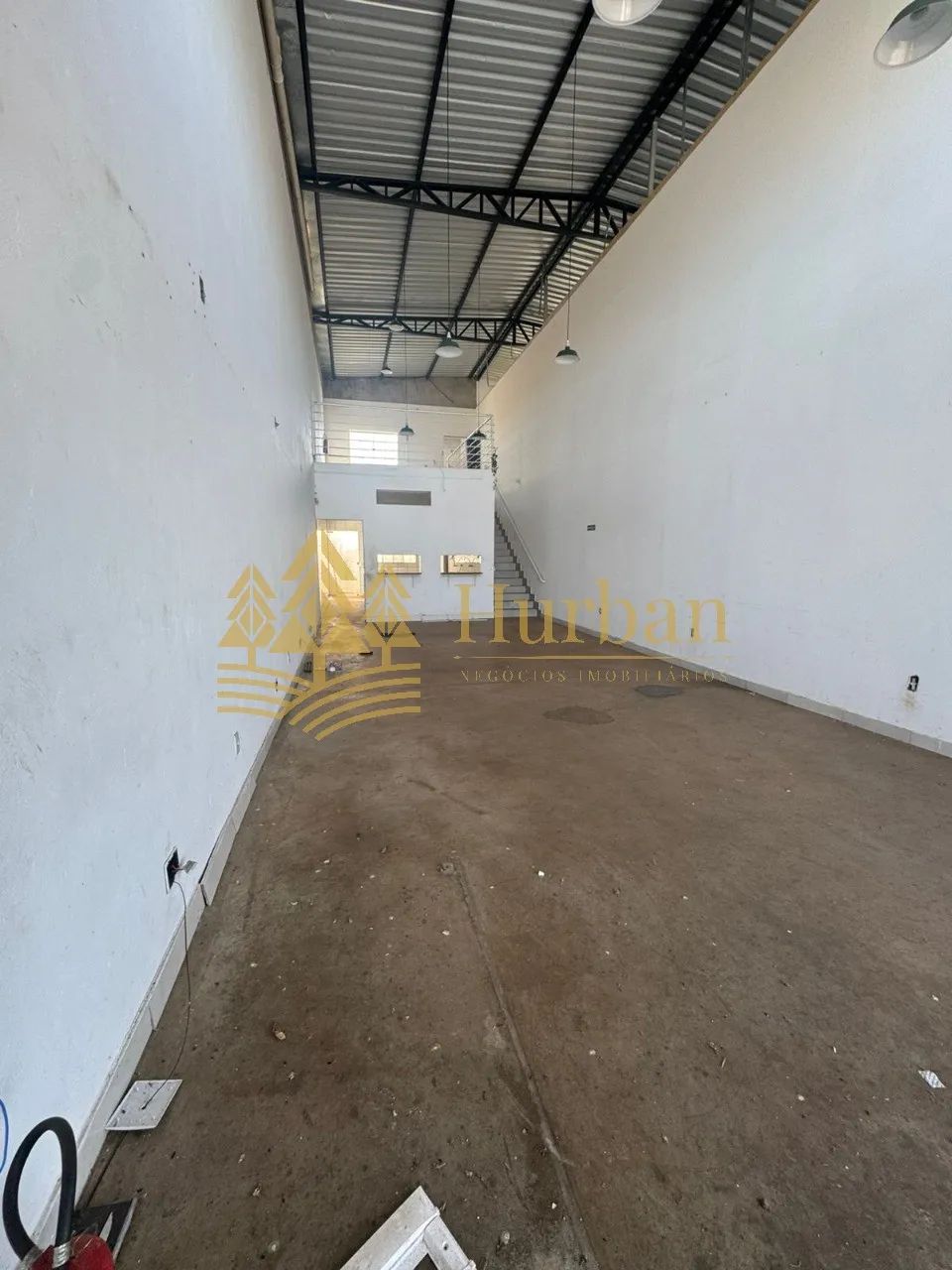 GALPAO COMERCIAL em UBERLÂNDIA - MG, JARDIM CALIFÓRNIA - Foto 4