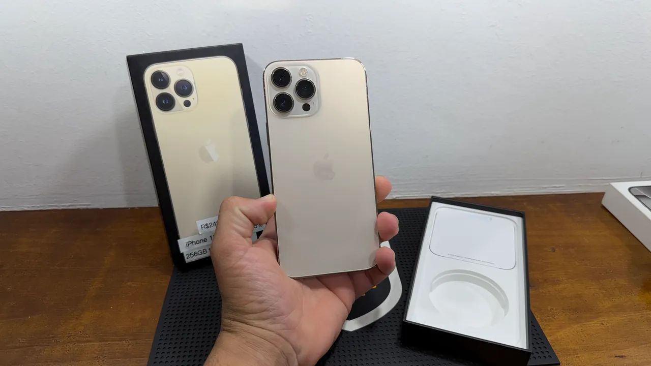 IPhone 13 Pro Max 256GB - dourado 