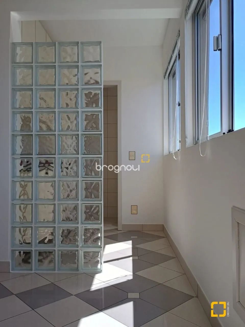 Sala Comercial a venda na Trindade em Florianópolis - SC - Foto 3