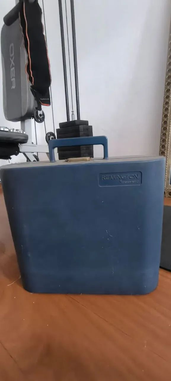 MAQUINA DE ESCREVER ANTIGA (FUNCIONANDO PERFEITAMENTE) - Foto 3
