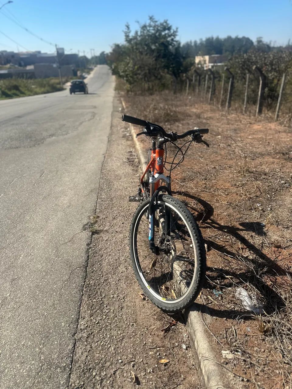 Bicicleta GT Avalanche 3.0 na cor laranja - Foto 5