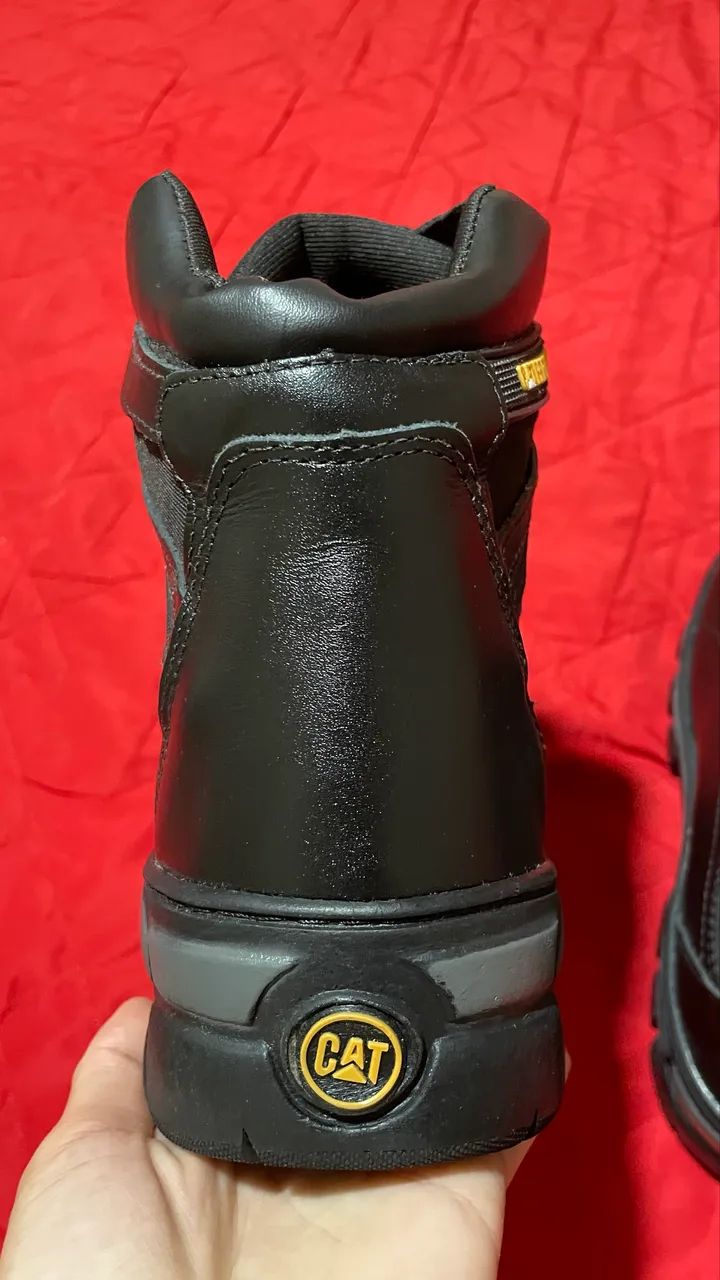 Bota Coturno de couro - NOVA - Foto 4