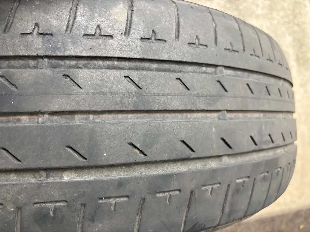 Pneu Usado Pirelli e Brigstone - Foto 3