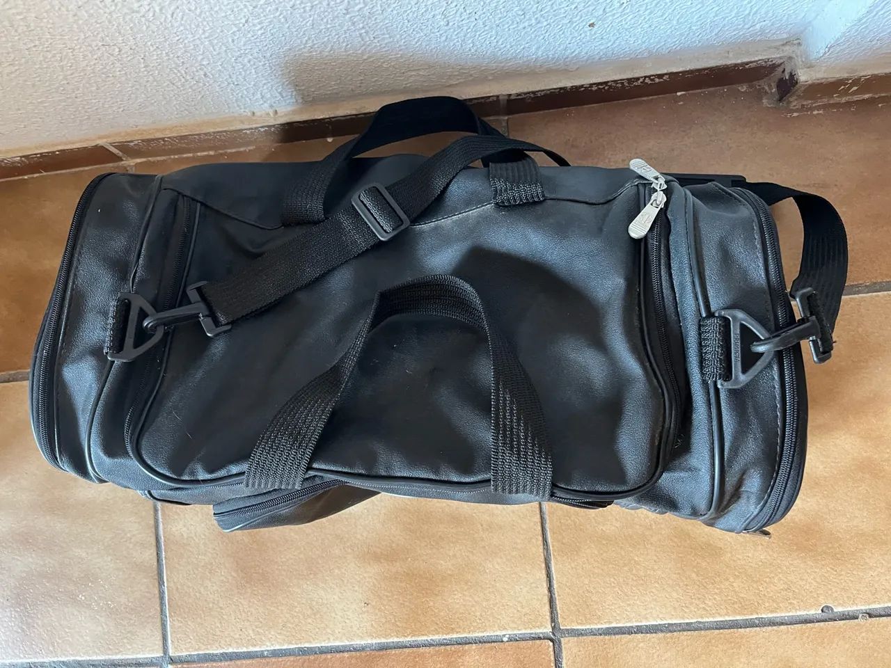 Bolsa de viagem resistente - Foto 2