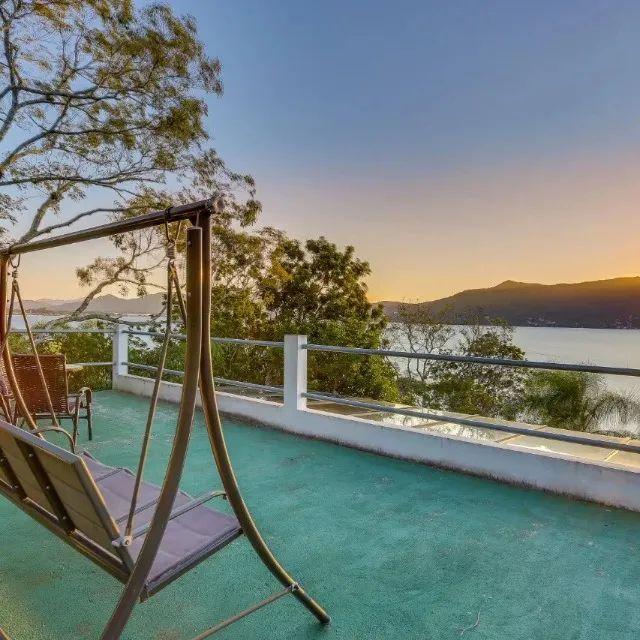 Casa  ou pousada na lagoa,5 suítes amplas, com jacuzzi e  vista para lagoa.  - Foto 4
