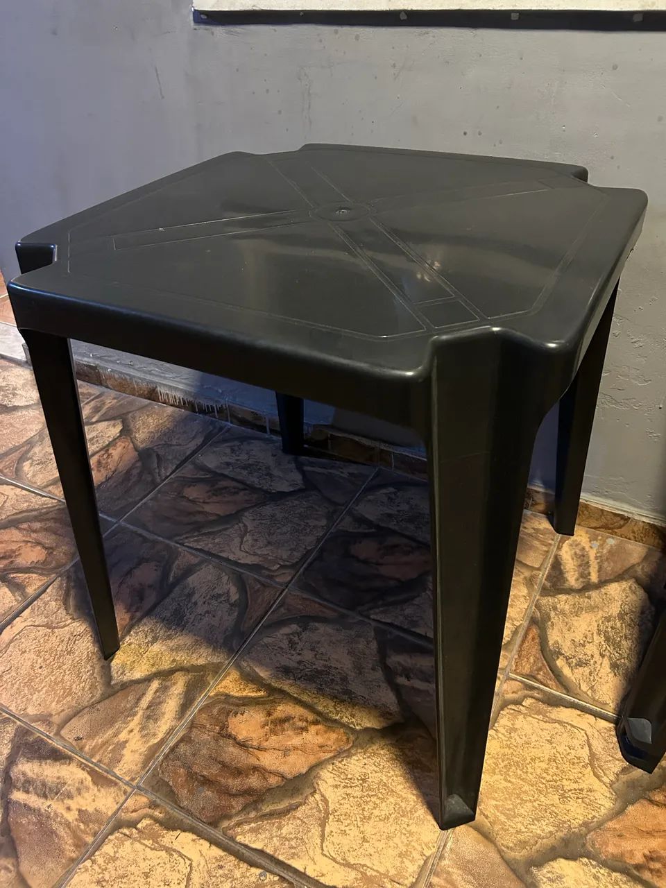 Conjunto de mesas e cadeiras de plástico  - Foto 3