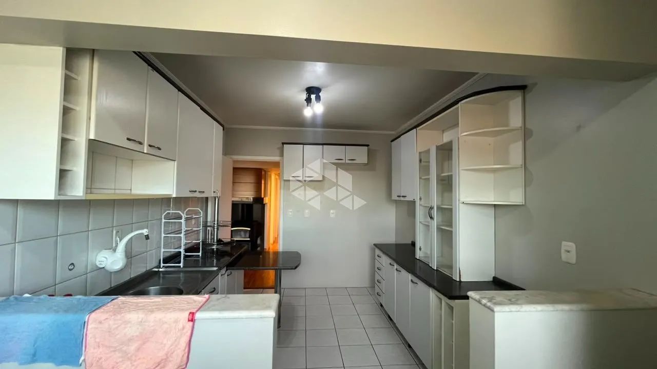 Cobertura duplex central semi mobiliada - Foto 4