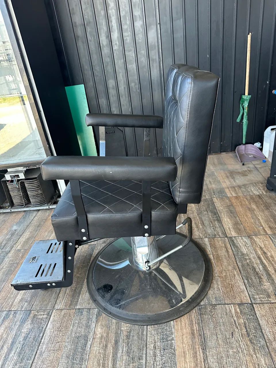 MÓVEIS PARA BARBEARIA  - Foto 2