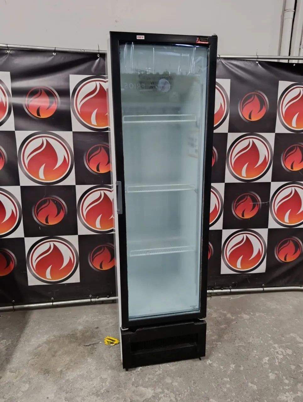 Geladeira slim metalfrio 