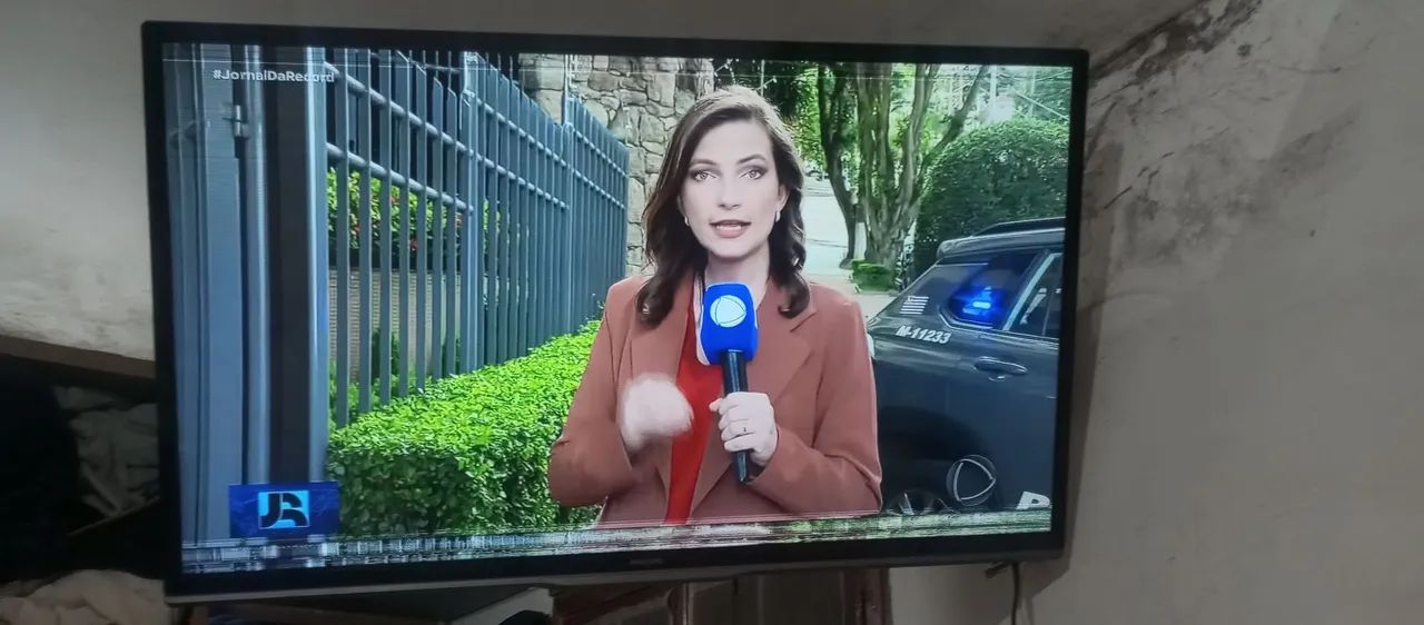 Tv 46 polegadas  - Foto 3