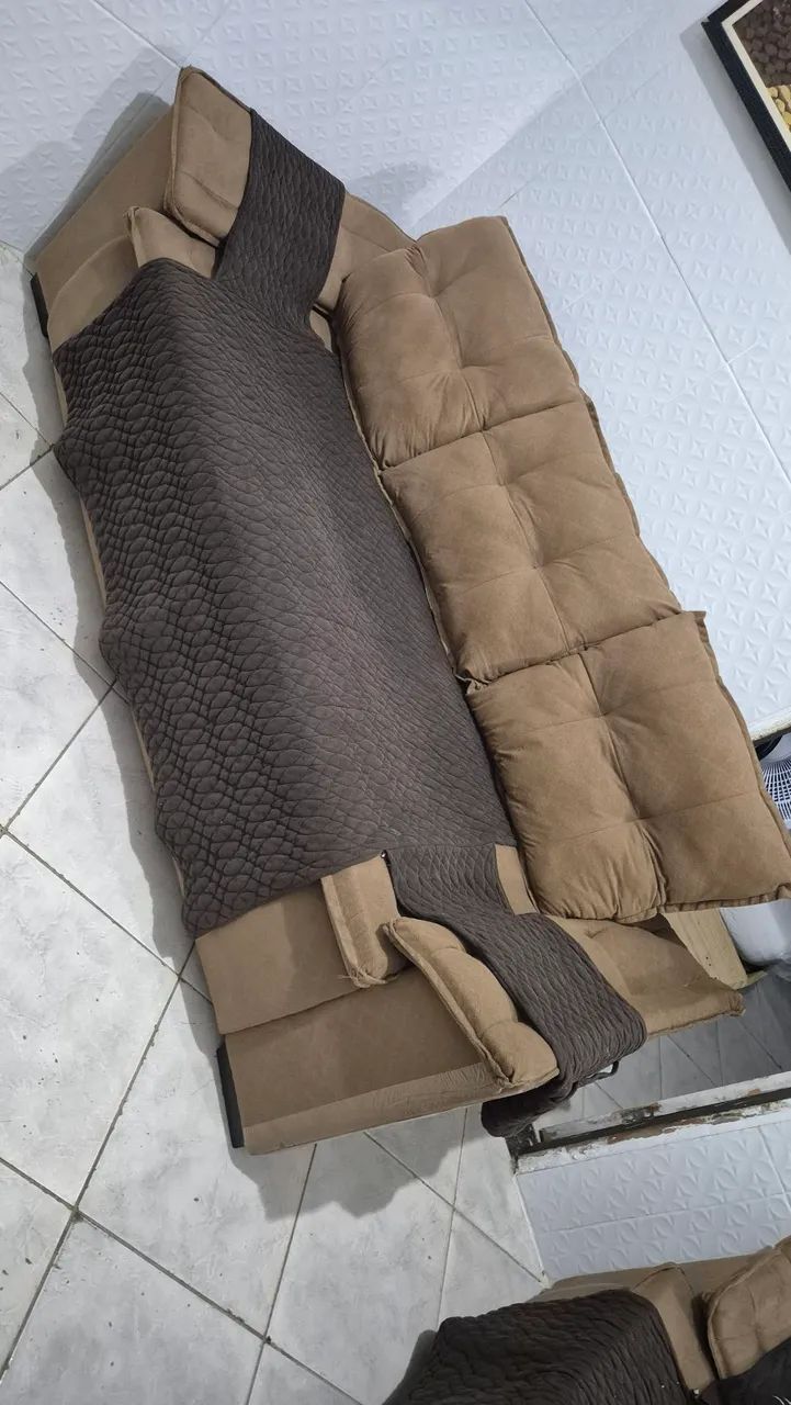 Sofá 3 lugares com almofadas  - Foto 4