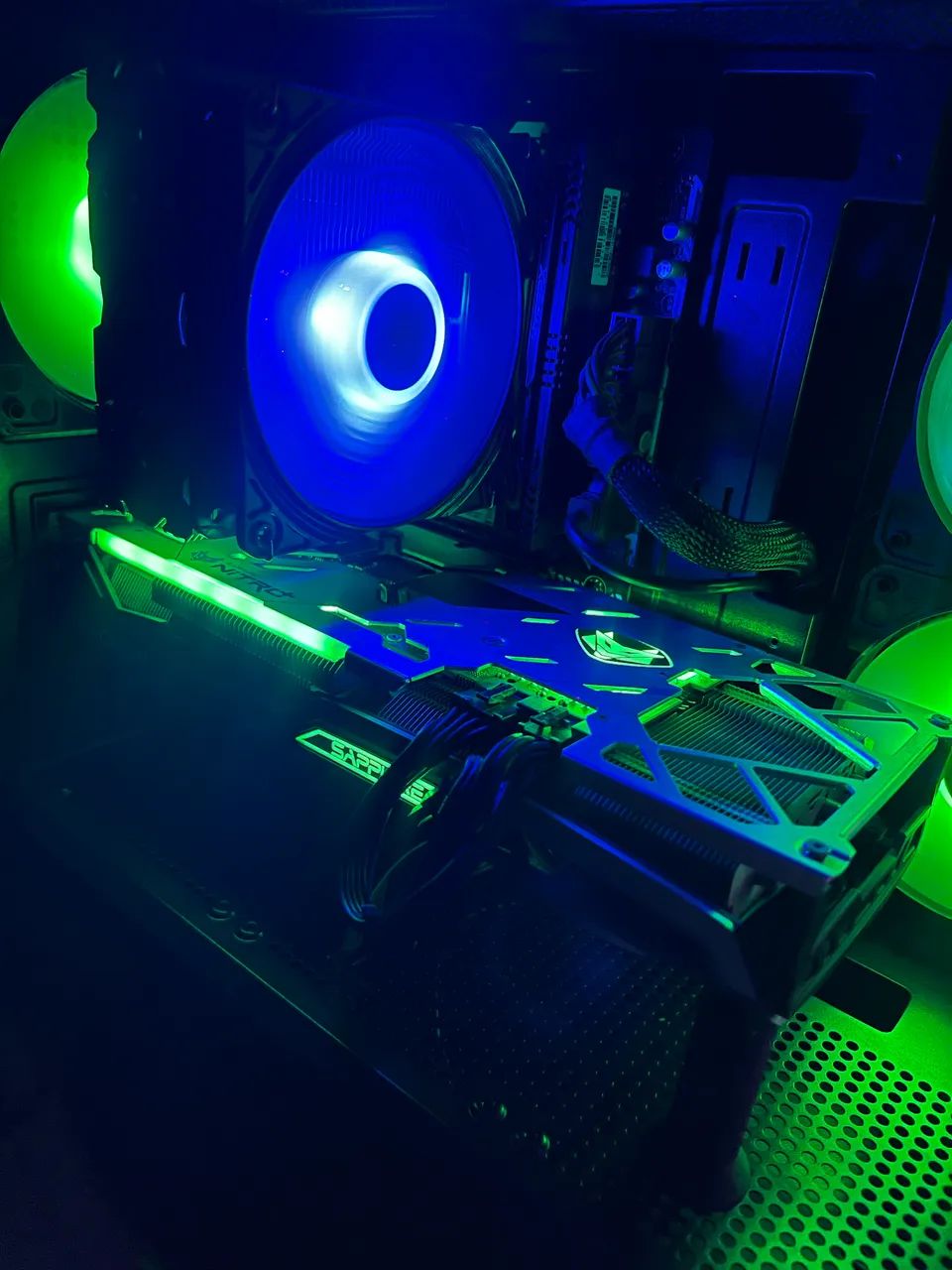 Pc gamer Rx6700xt422991418654740481
