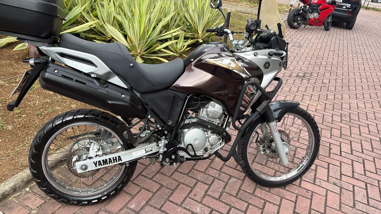 XTZ Tenere 250 - Foto 2