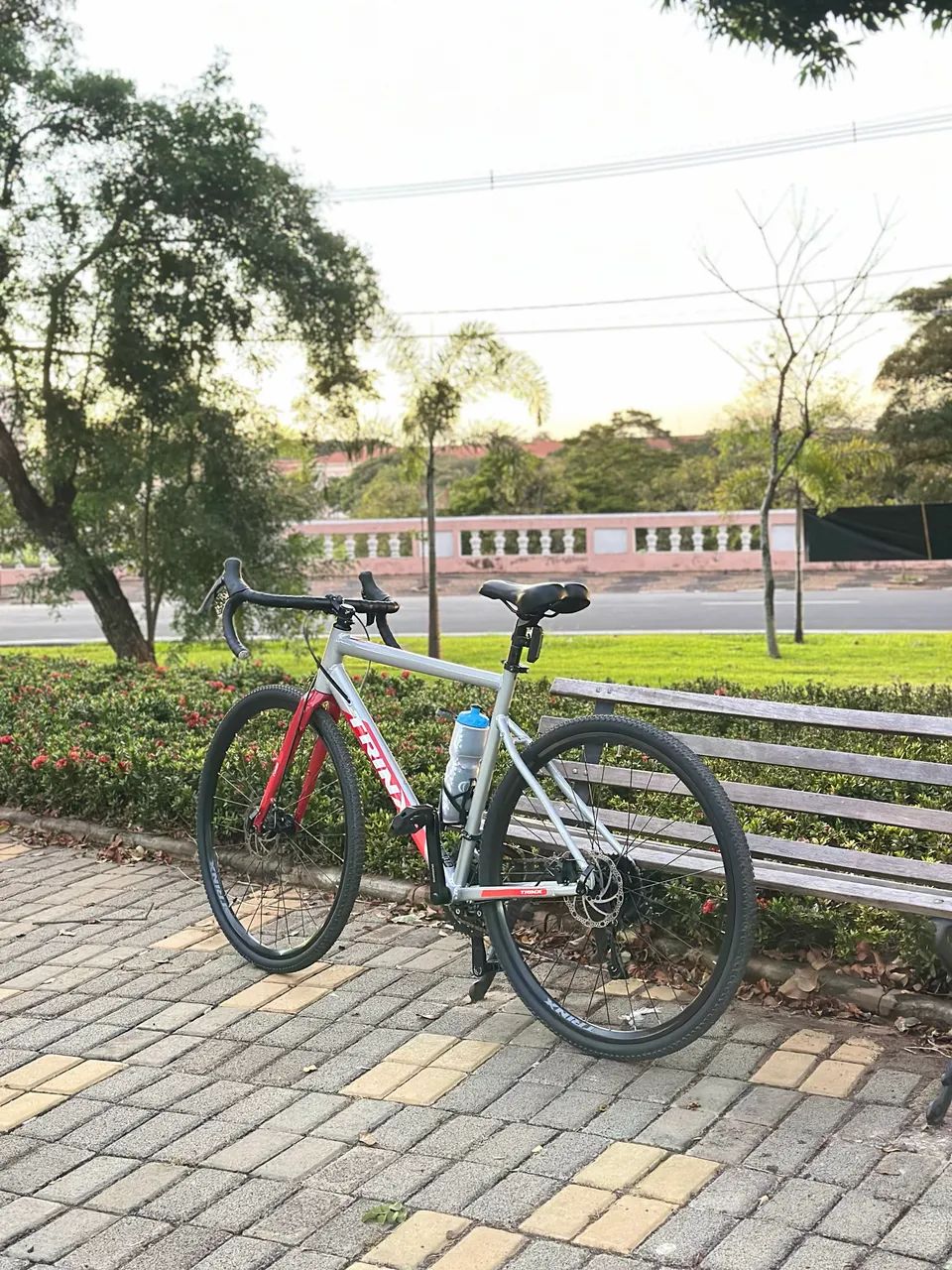 Bicicleta gravel  - Foto 4