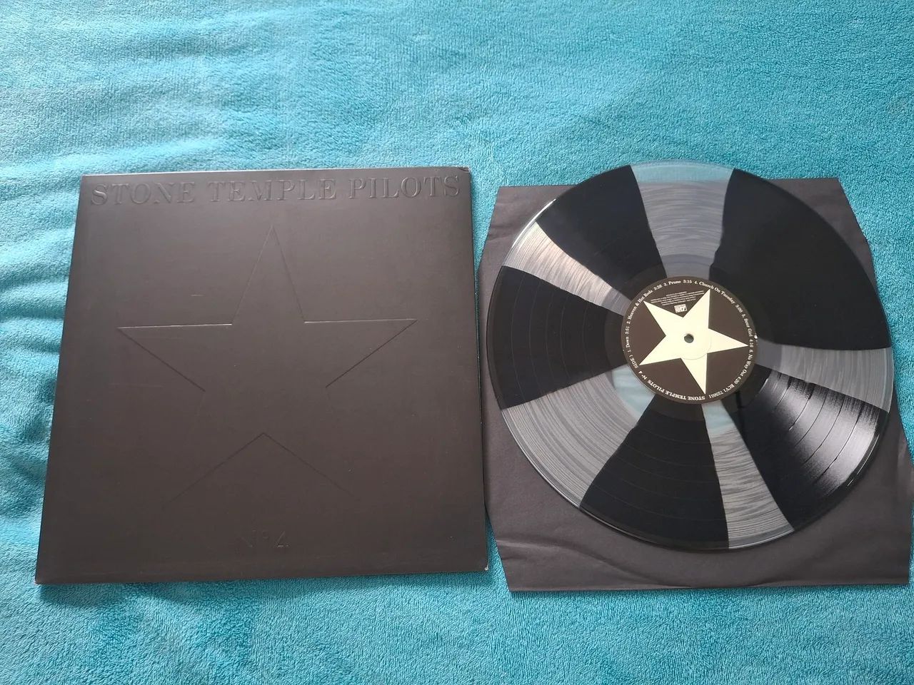 LP Stone Temple Pilots Vinil marmorizado muito novo - CDs, DVDs