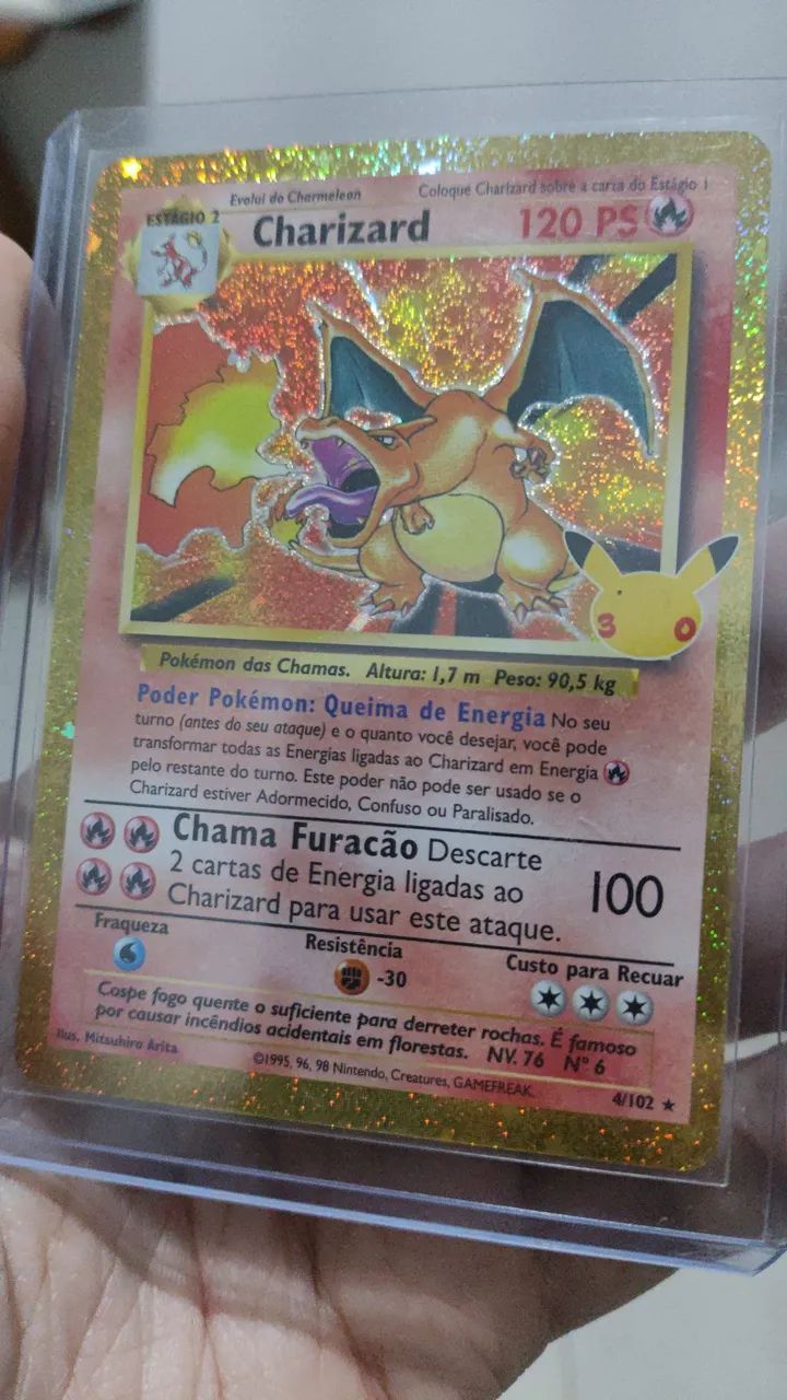 Charizard - Carta Pokémon 30 Anos  - Foto 2