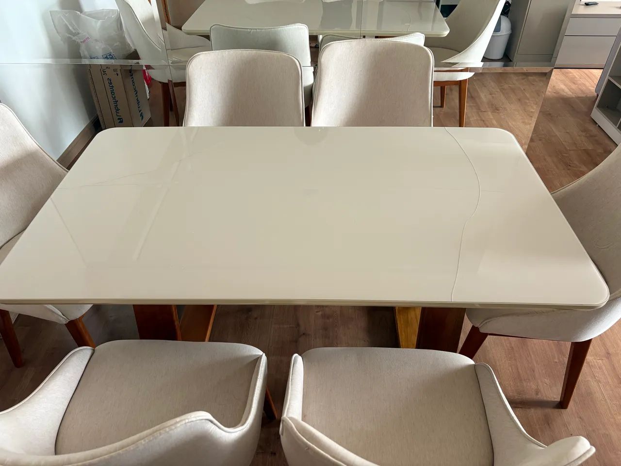 Mesa para 6 lugares com cadeiras - Foto 4