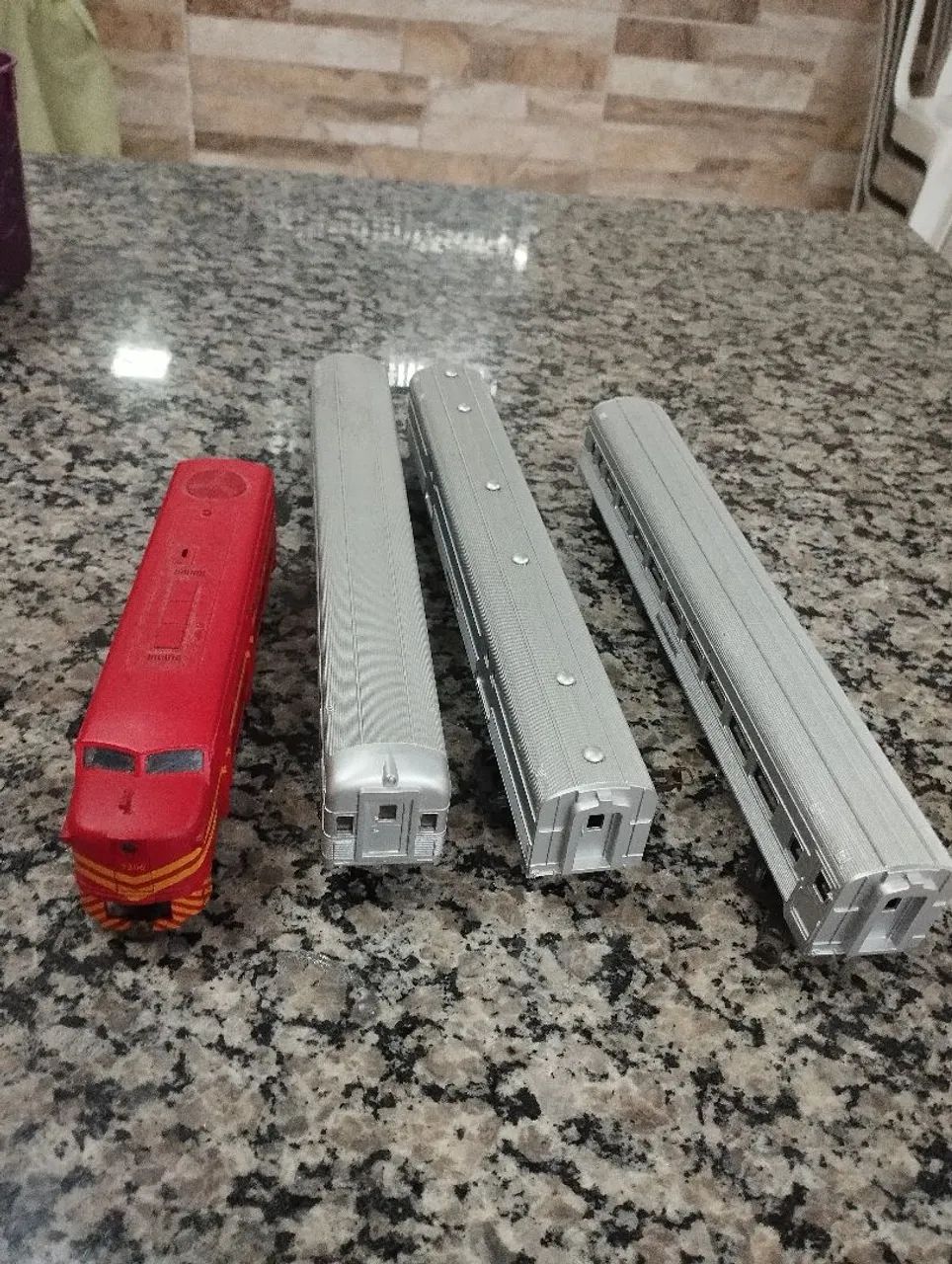 Trens de prata RFFSA. Frateschi escala 1/87 - Foto 2