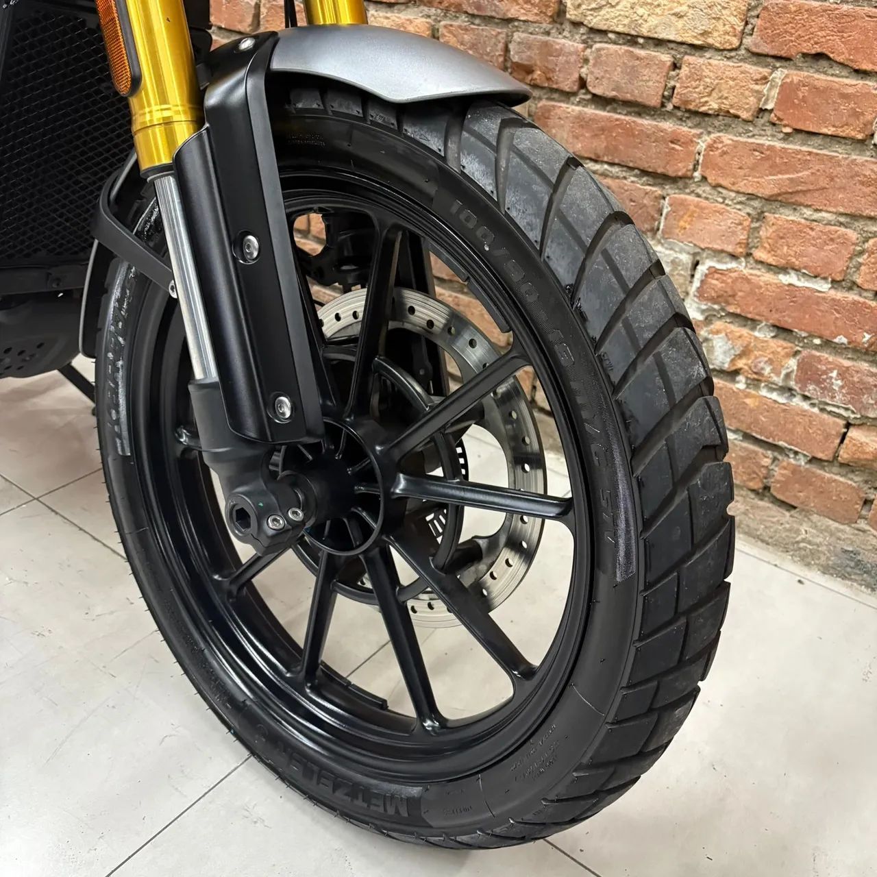 Triumph SCRAMBLER 400 X - Foto 3