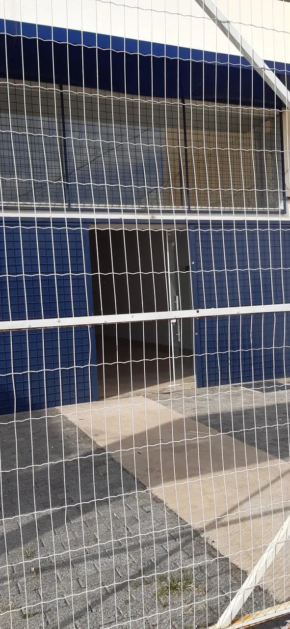 Alugo Martins,  VASCONCELOS   COSTA 675 Excelente Barracão 180m² com estacionamento própri