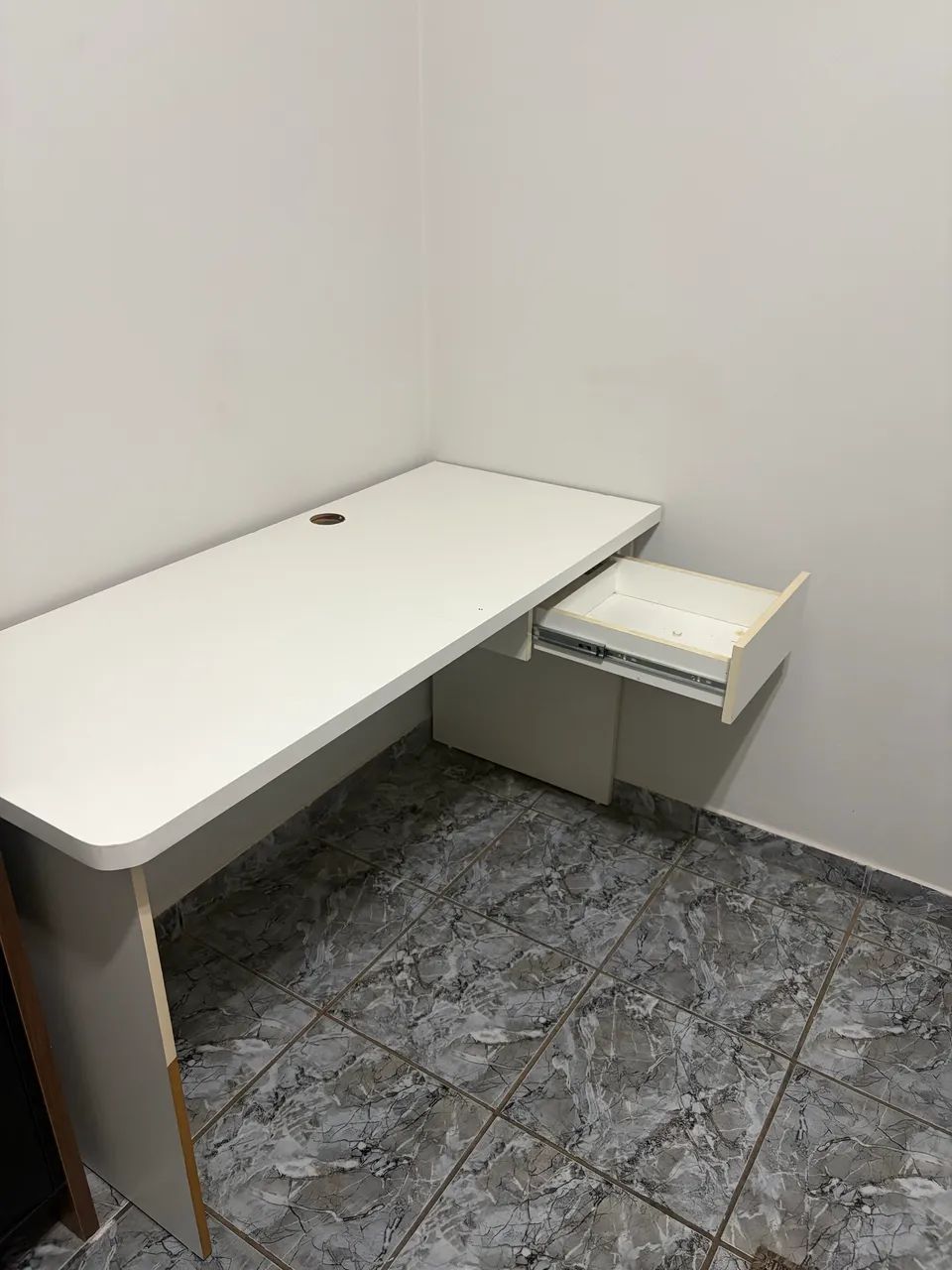Office Desk438561392999147521