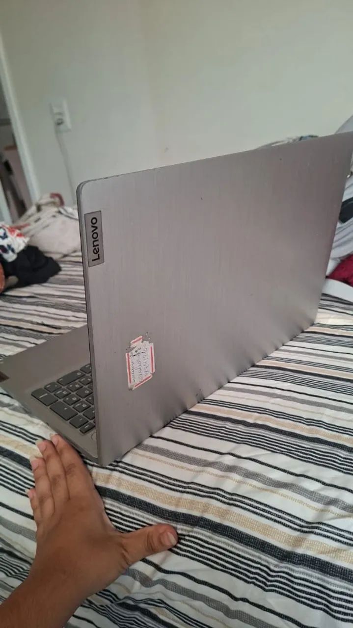 NOTEBOOK USADO - FUNCIONANDO COM DEFEITO APENAS NA CARCAÇA  - Foto 2