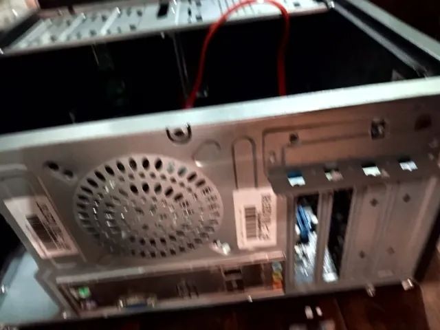 Computador Com Placa e Memorias DDR3, HD DE 500G / SEM FONTE. 
