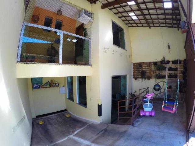 Cod.:2270 Linda casa geminada independente área construída 100 m² no Juliana - Foto 2