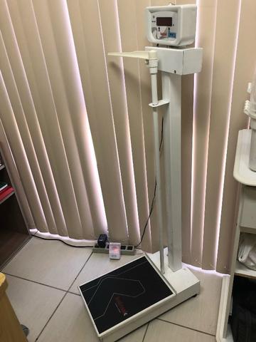 Balança Eletrônica adulto comm règua, usada - Foto 3