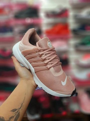 Tênis Nike feminino - Foto 4