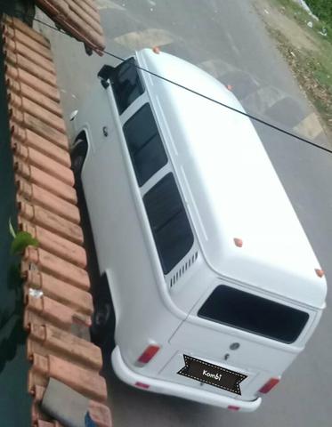 Kombi 05/06 12 lugares RARIDADE(somente venda)