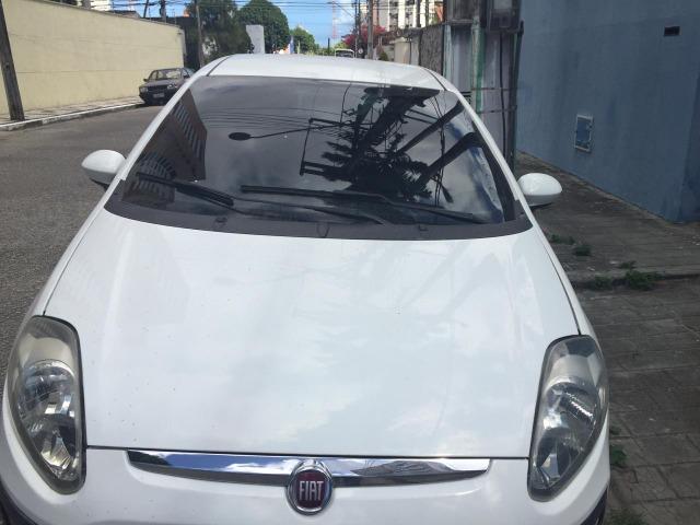 Fiat Punto 2013 1.4 Branco, completo com rodas 18 novas - Foto 6