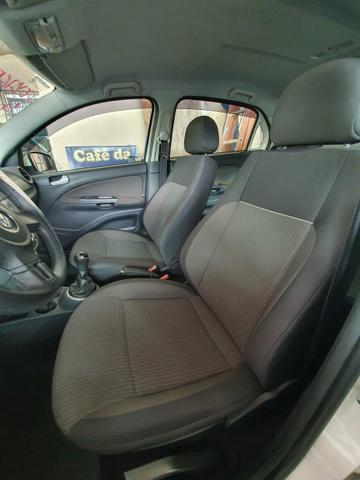 Volkswagen Voyage - Foto 3