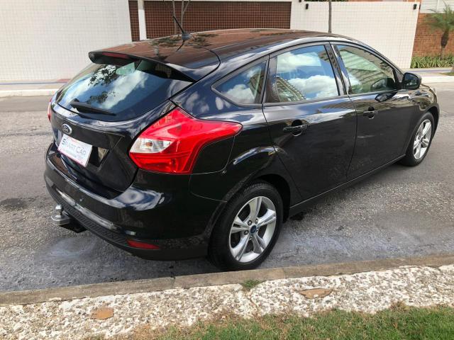 Ford focus 1.6 hatch Aut 2014 - Foto 2