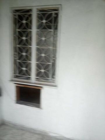 Vendo sobrado 1 quarto, sala, cozinha, banheiro, área e varanda - Foto 2