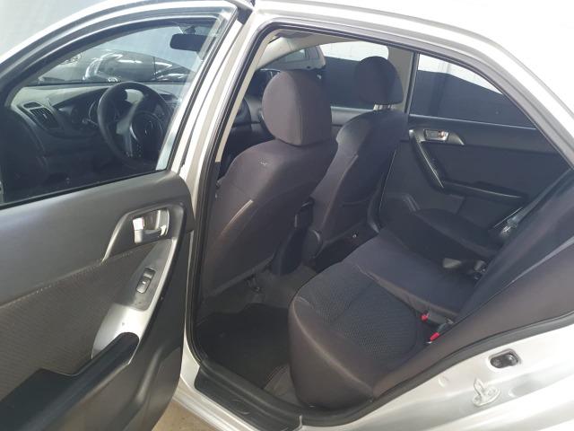 Kia Cerato Ex2 1.6 Automática 2009.2010 - Foto 11